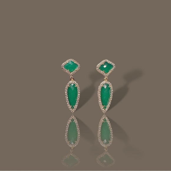 NEW Goldtone Emerald Green Imitation Gemstone & CZ Spike Dangle Drop Earrings - Picture 1 of 9